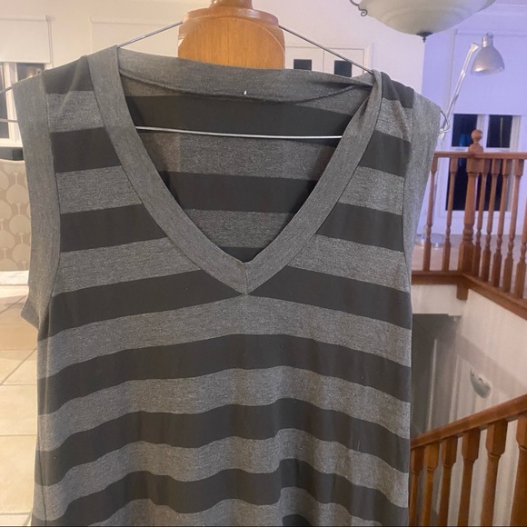 Lovely grey stripe sleeveless Metalicus dress. One size fits all. - Picture 3 of 5